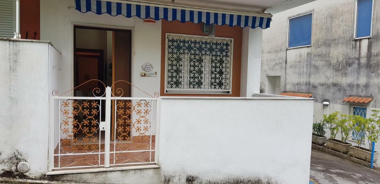 Casa Vacanza Giovanna В'єтрі Екстер'єр фото
